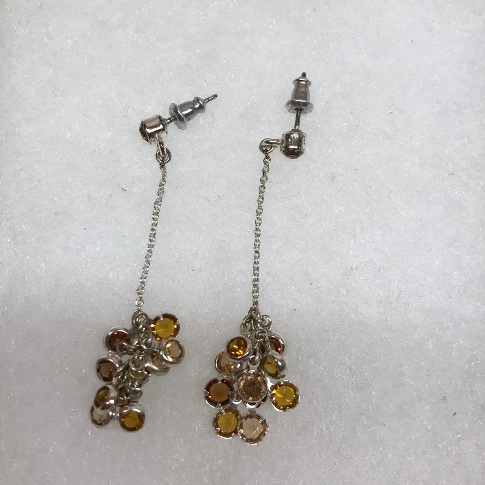 Gold dropping earring